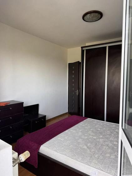 Apartament cu 3 camere decomandat în Colentina