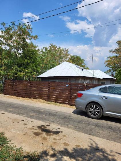 Casă cu 2 camere cu Teren 920 Mp în Periș