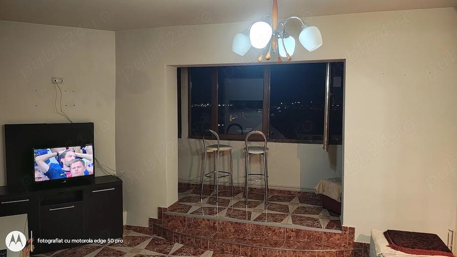 Apartament cu 4 camere decomandat în Central