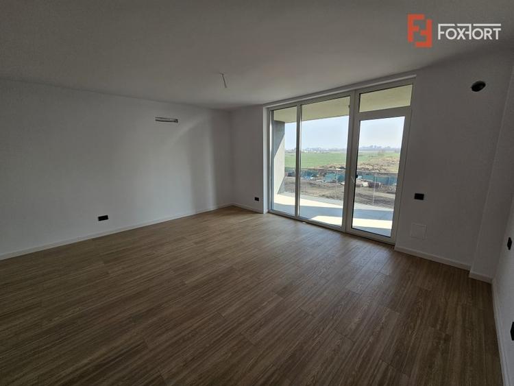 Apartament cu 3 camere în Torontalului