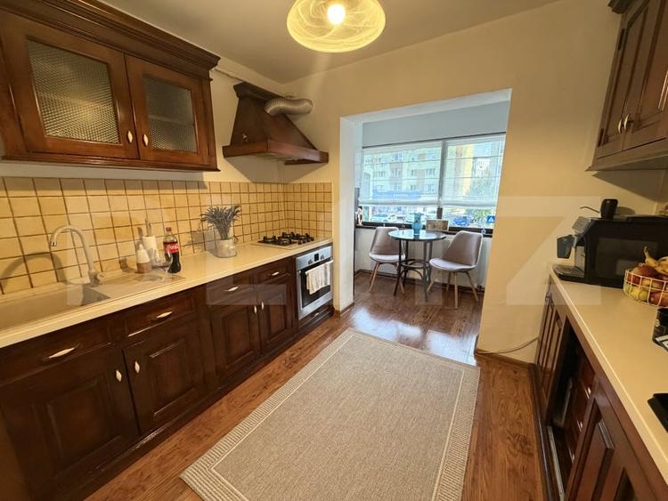 Apartament cu 3 camere decomandat, mobilat în Ampoi 3