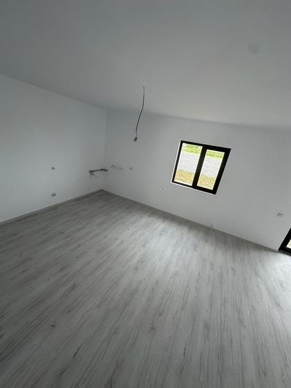 Casă cu 5 camere cu Canalizare în Bragadiru