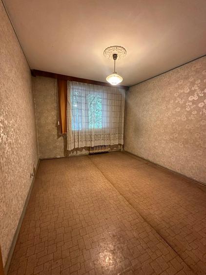 Apartament cu 4 camere în Tei