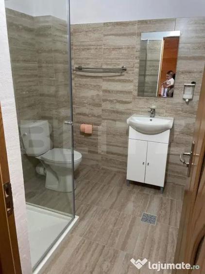 Casă cu 10 camere cu Teren 400 Mp în Central