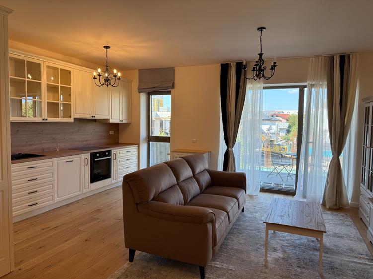Apartament cu 3 camere în Sisești