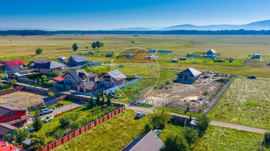 Teren Construcții intravilan de 1000 mp, în Hărman