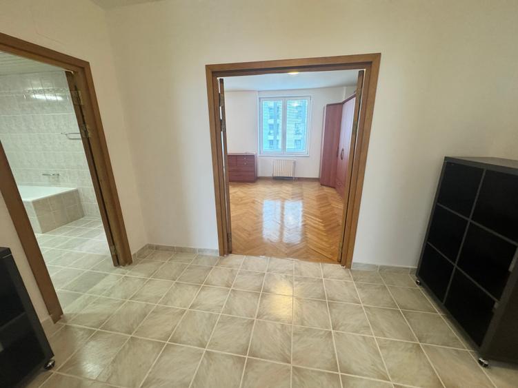 Apartament cu 2 camere decomandat în Calea Plevnei