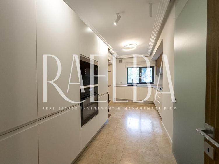 Apartament cu 4 camere decomandat, mobilat în Dorobanți