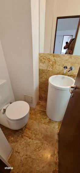 Spațiu comercial, de 100 mp, în Decebal