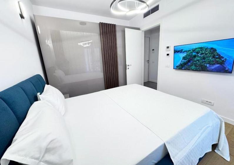 Apartament cu 2 camere semidecomandat, mobilat în Dămăroaia
