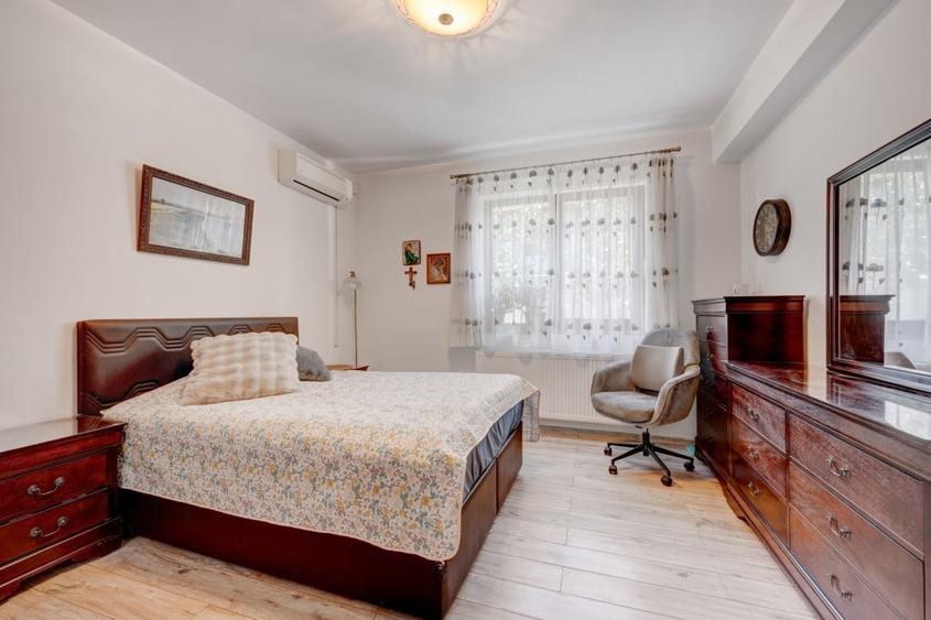 Apartament cu 4 camere decomandat, mobilat în Mogoșoaia