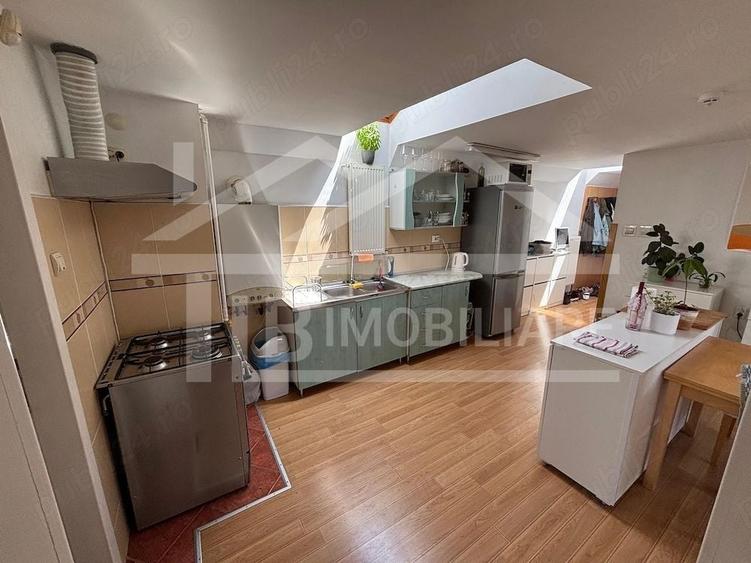 Apartament cu 3 camere semidecomandat, mobilat în Ultracentral