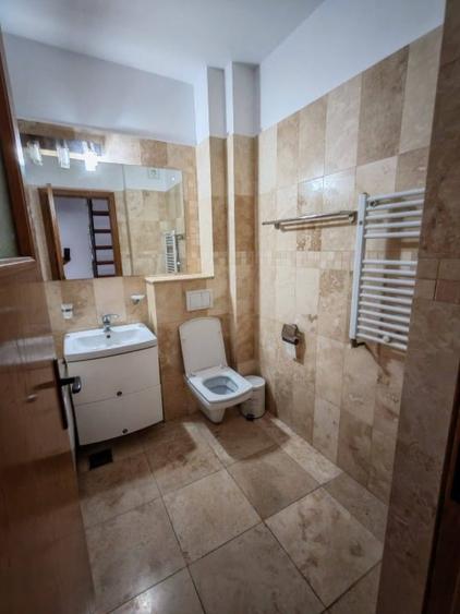 Apartament cu 3 camere decomandat, mobilat în Păcurari