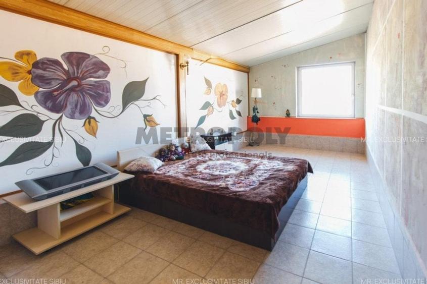 Spațiu comercial, de 550 mp, în Săcădate