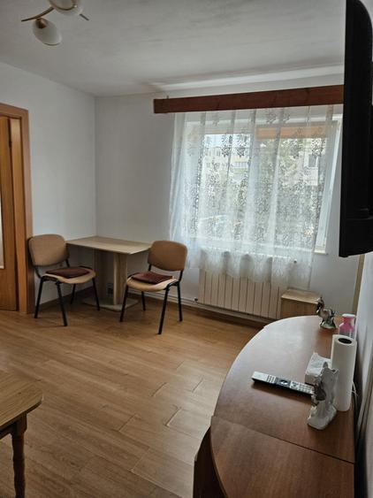 Imchiriez apartament cu 2 camere 32 mp - 1