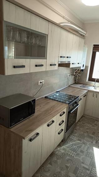 Apartament cu 2 camere decomandat în Giroc