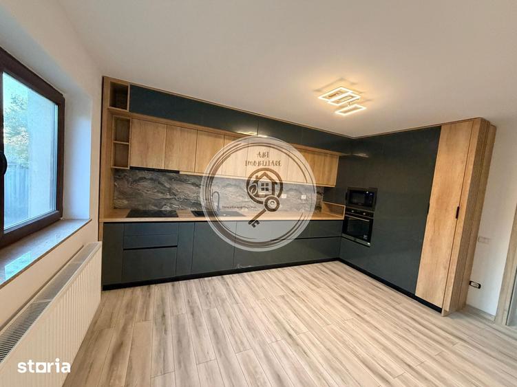 Casă cu 5 camere decomandat cu Teren 1400 Mp în Cristian
