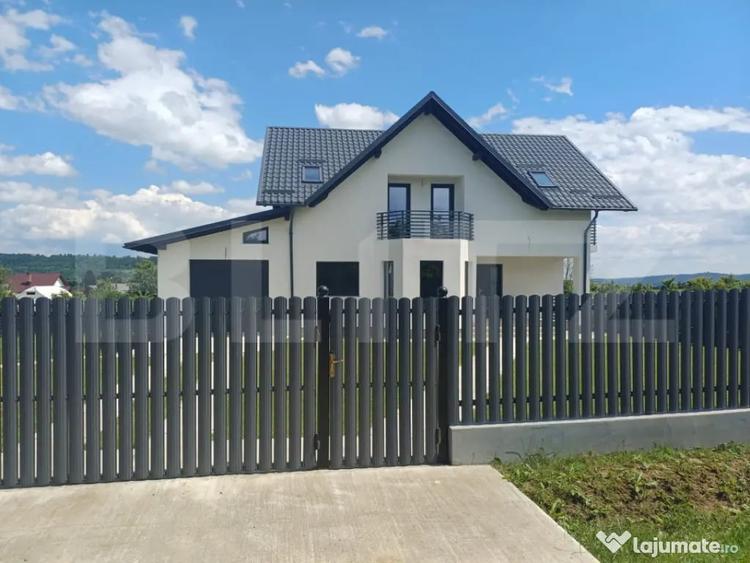 Casă cu 4 camere cu Teren 1000 Mp în Central
