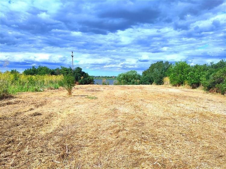 Teren agricol intravilan de 1600 mp, în Samurcași