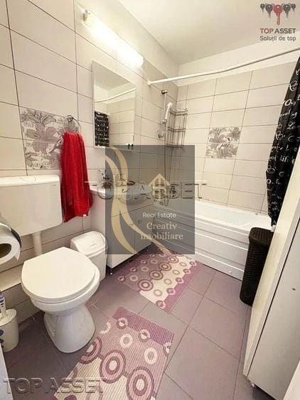 Apartament cu 4 camere semidecomandat, mobilat în Sebastian
