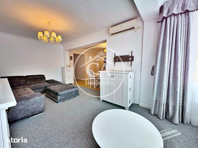 Apartament cu 3 camere decomandat în Rogerius