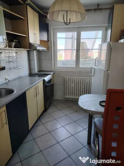 Apartament cu 2 camere semidecomandat în Crângași