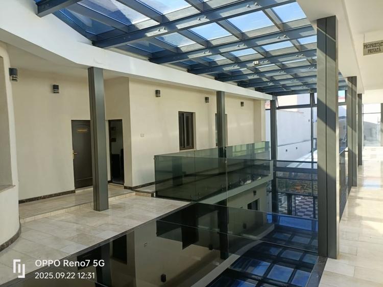 Spațiu comercial, de 210 mp, în Reghin