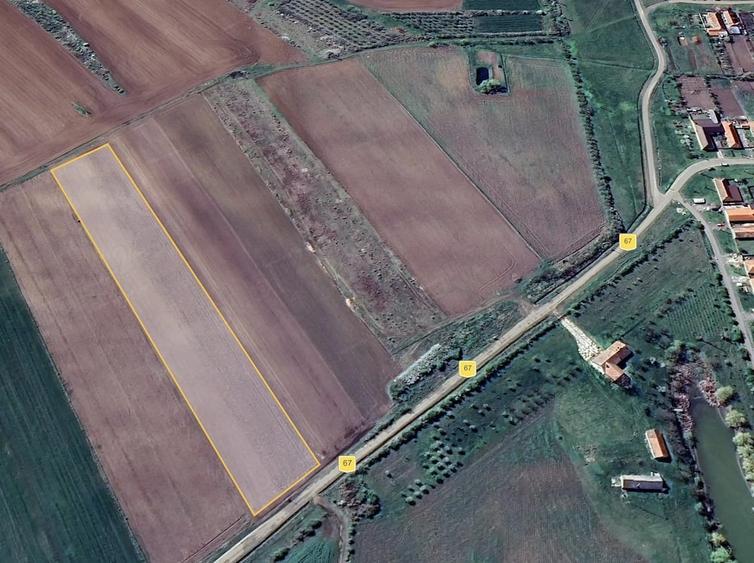 Teren de 13106 mp, în Bencecu de Sus