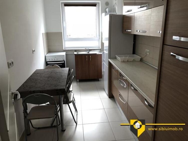 Apartament cu 2 camere decomandat, mobilat în Mihai Viteazul