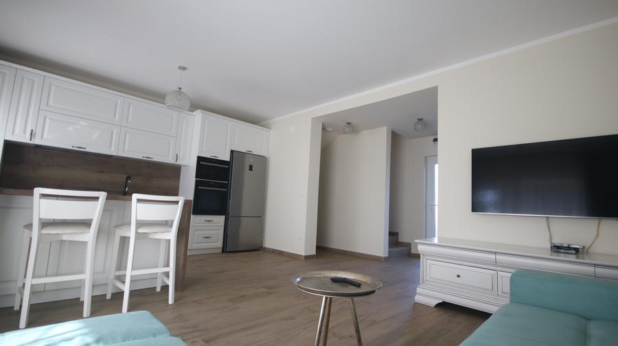 Duplex cu 3 camere cu Canalizare în Dumbrăvița