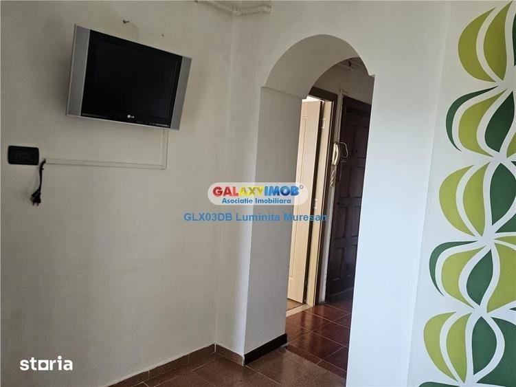 Apartament cu 2 camere decomandat în Micro 12