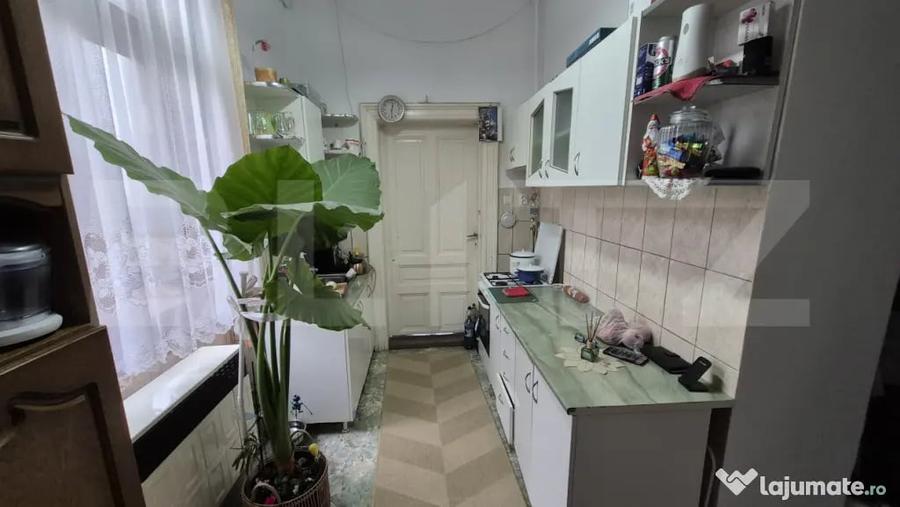 Apartament cu 2 camere semidecomandat în Ultracentral
