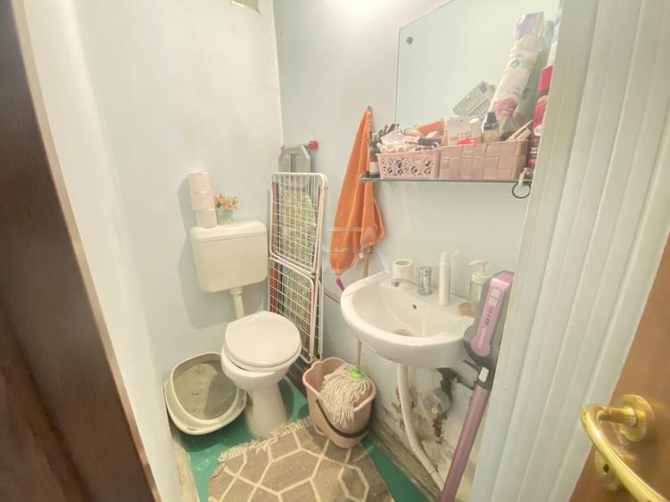 Apartament cu 3 camere decomandat, mobilat în Rahova