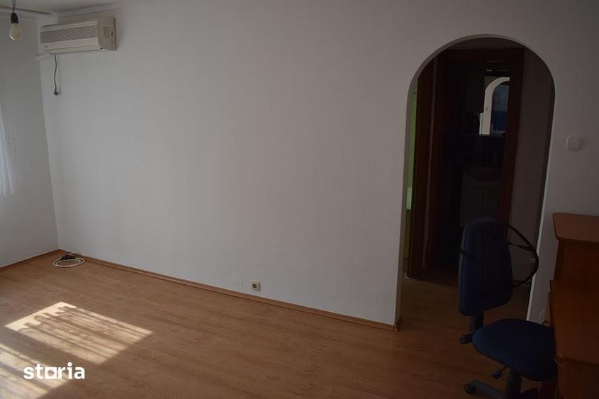 Apartament 4 camere de vanzare Oradea - 9