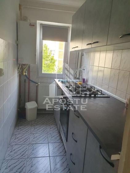 Apartament cu 2 camere decomandat în Circumvalațiunii