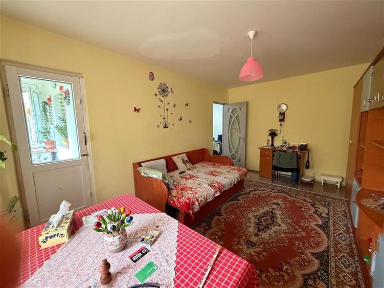 Apartament cu 2 camere decomandat în Aviației