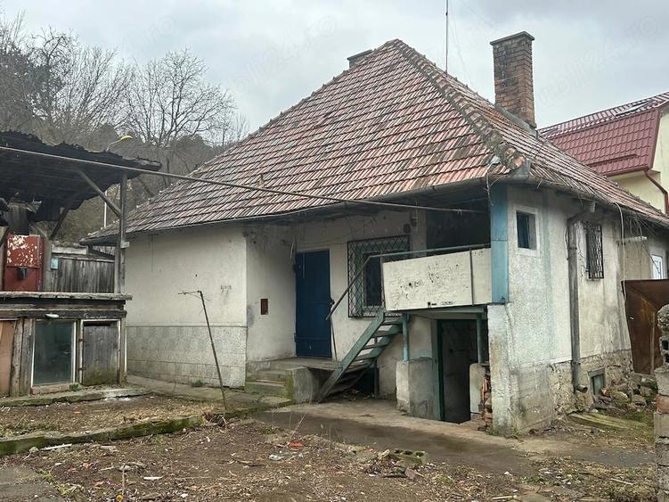 Casă cu Teren 207 Mp în Centrul Civic