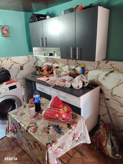 Casă cu 4 camere cu Teren 237 Mp în Drumul Taberei