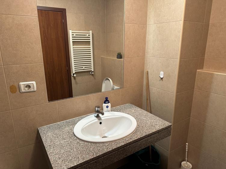 Apartament cu 2 camere decomandat în Militari
