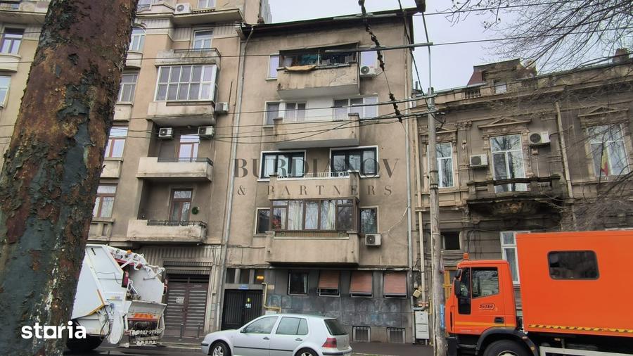 Apartament cu 5 camere în Moșilor
