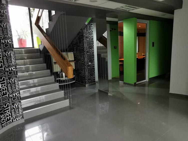 Spațiu comercial, de 560 mp, în Central