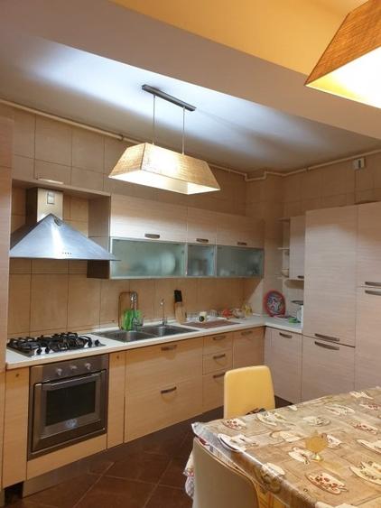 Direct proprietar,etaj 1 ,liber,3camere ,2bai,centrala in condensare,ga - 5