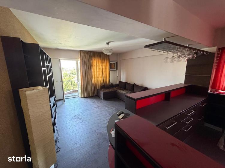 Apartament cu 5 camere în Străulești
