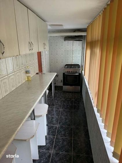 Apartament cu 2 camere decomandat în Galata