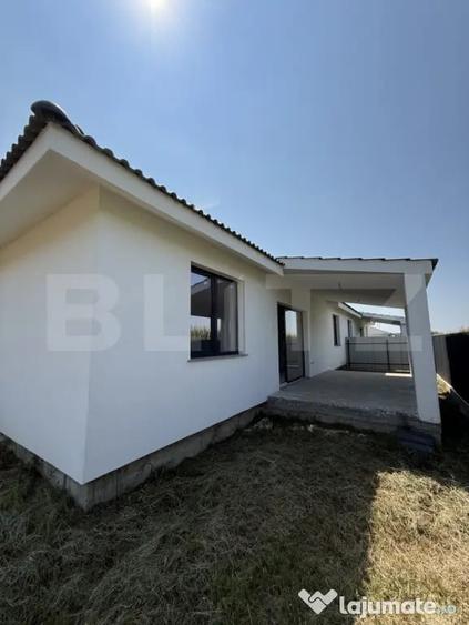 Casă cu 4 camere cu Teren 503 Mp în Odoreu
