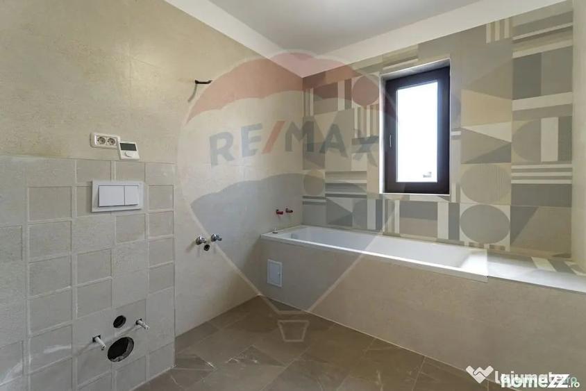 Casă cu 8 camere cu Teren 500 Mp în Tărlungeni