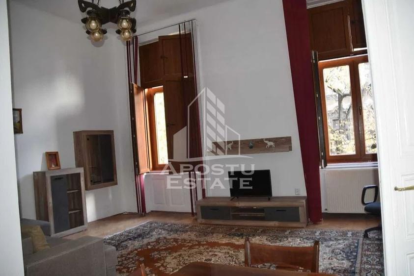 Apartament cu 2 camere semidecomandat, mobilat în Cetății