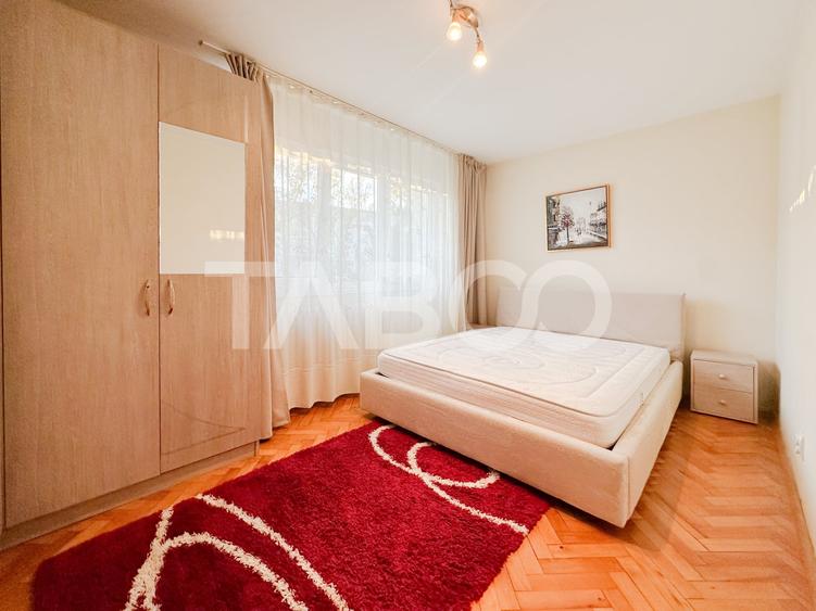 Apartament cu 3 camere semidecomandat, mobilat în Gheorgheni