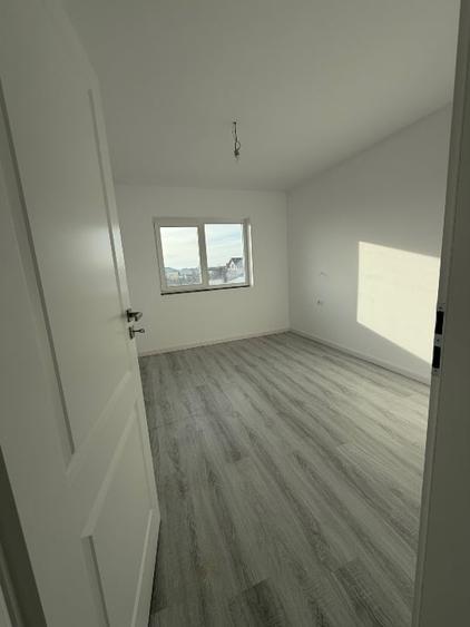 Duplex cu 4 camere cu Teren 315 Mp în Remetea Mare