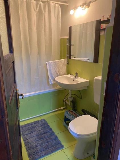 Apartament 2 camere decomandat . Situat in zona patibar chiar in spatele blocului nou . - 7